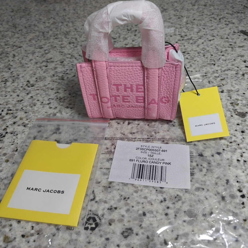 Marc jacobs The Nano Tote Bag Charm (fluro candy pink) - Picture 3 of 11